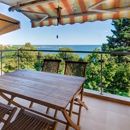 Two Bedroom - Panorama Beach דירה